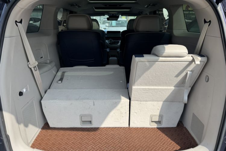 Used Roewe iMAX8 2021 400TGI Supreme Series Prestige Edition Trunk