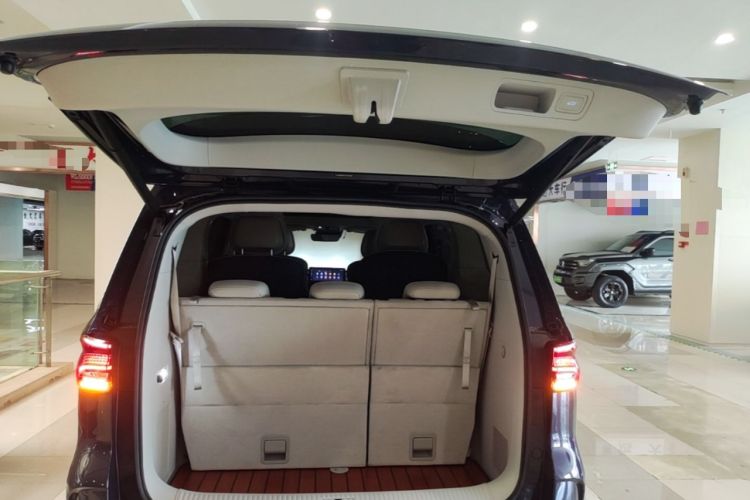 Used Roewe iMAX8 2021 400TGI Supreme Series Prestige Edition Trunk