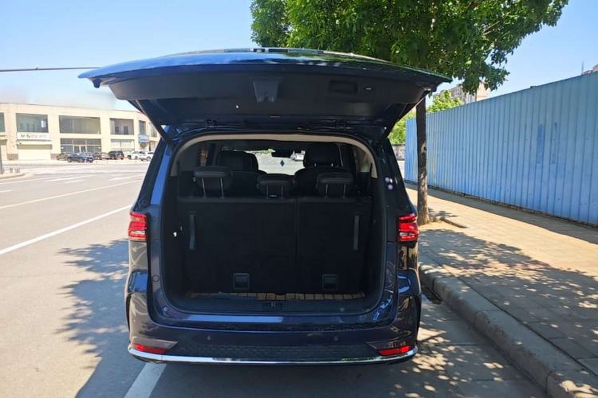 Used Roewe iMAX8 2021 400TGI Supreme Series Prestige Edition Trunk