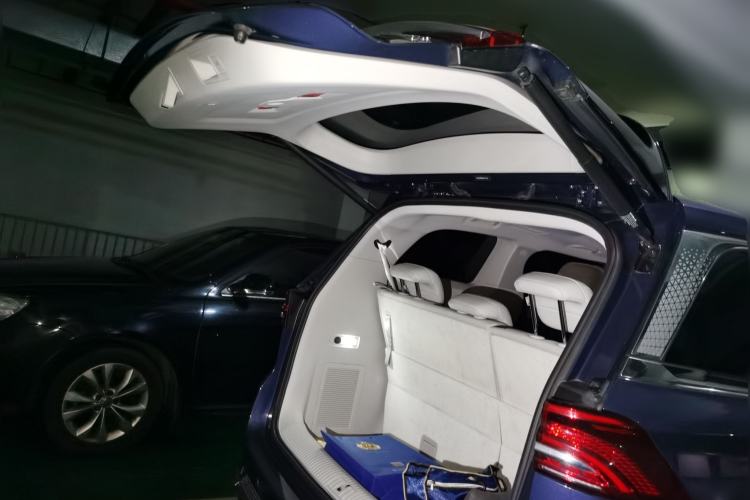 Used Roewe iMAX8 2021 400TGI Supreme Series Ultimate Edition Trunk