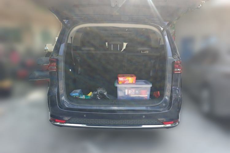 Used Roewe iMAX8 2021 400TGI Supreme Series Prestige Edition Trunk