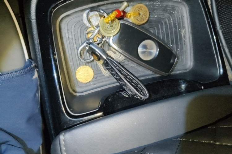 Used Roewe iMAX8 2021 400TGI Flagship Edition Vehicle Key