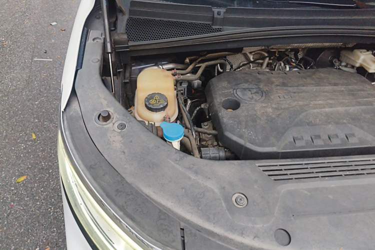 Used Roewe iMAX8 2021 400TGI Supreme Series Prestige Edition Engine Bay Right