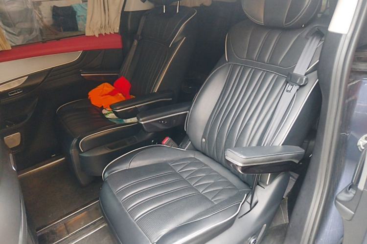 Used Roewe iMAX8 2021 400TGI Supreme Series Prestige Edition Left Rear Seat