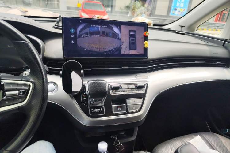 Used Roewe iMAX8 2021 400TGI Supreme Series Prestige Edition Audio And AC Panel