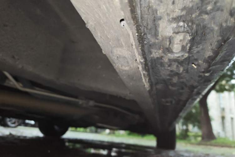 Used Roewe iMAX8 2021 400TGI Supreme Series Ultimate Edition Chassis Front Left