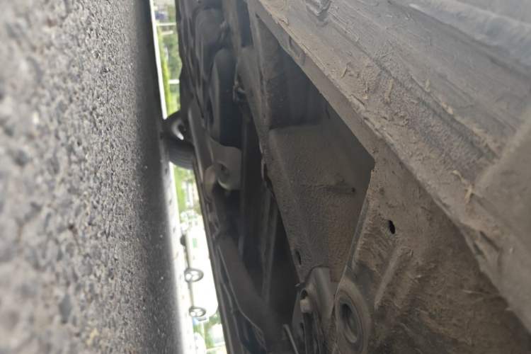 Used Roewe iMAX8 2021 Model 400TGI Exclusive Version for Key Accounts Chassis Front Right