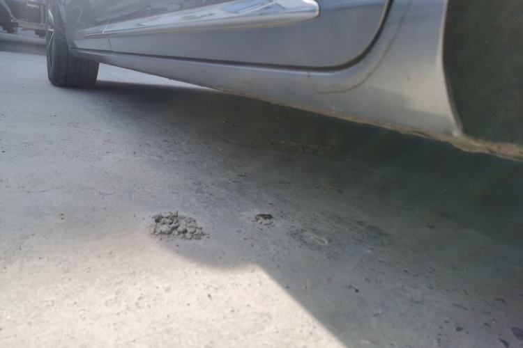 Used Roewe iMAX8 2021 Model 400TGI Exclusive Version for Key Accounts Chassis Rear Left