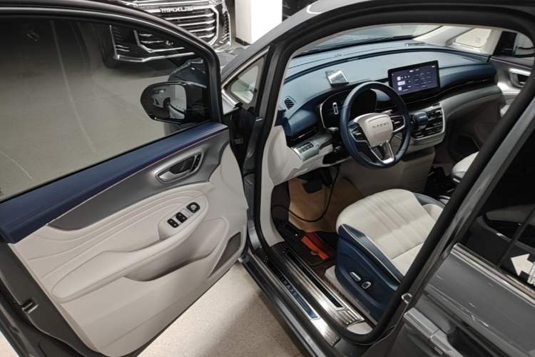 Used Roewe iMAX8 2021 400TGI Supreme Series Prestige Edition Driver Seat
