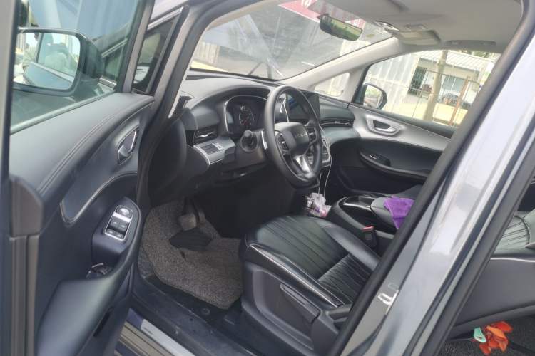 Used Roewe iMAX8 2021 Model 400TGI Exclusive Version for Key Accounts Driver Seat