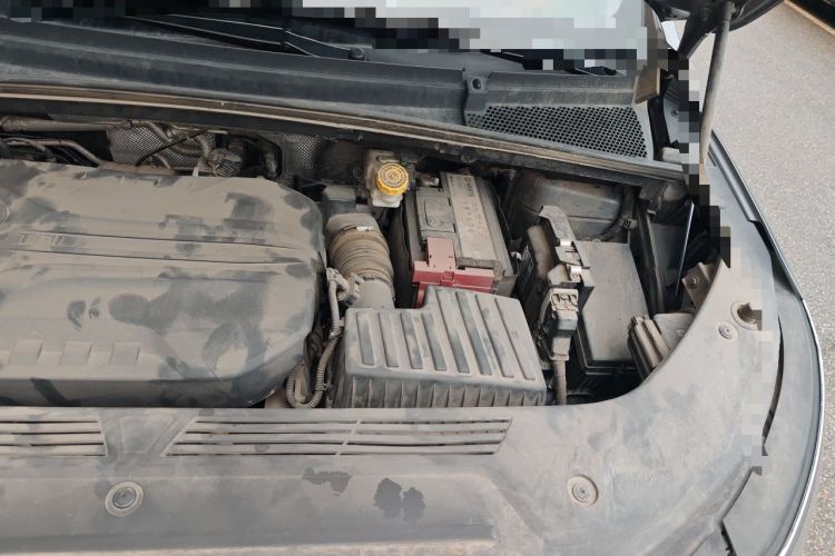 Used Roewe iMAX8 2021 400TGI Supreme Series Lu Zun Edition Engine Bay Left