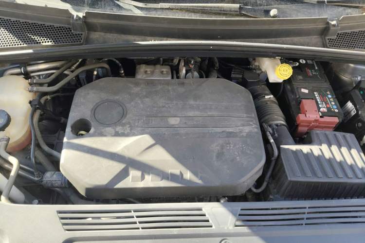 Used Roewe iMAX8 2021 400TGI Supreme Series Prestige Edition Engine Bay