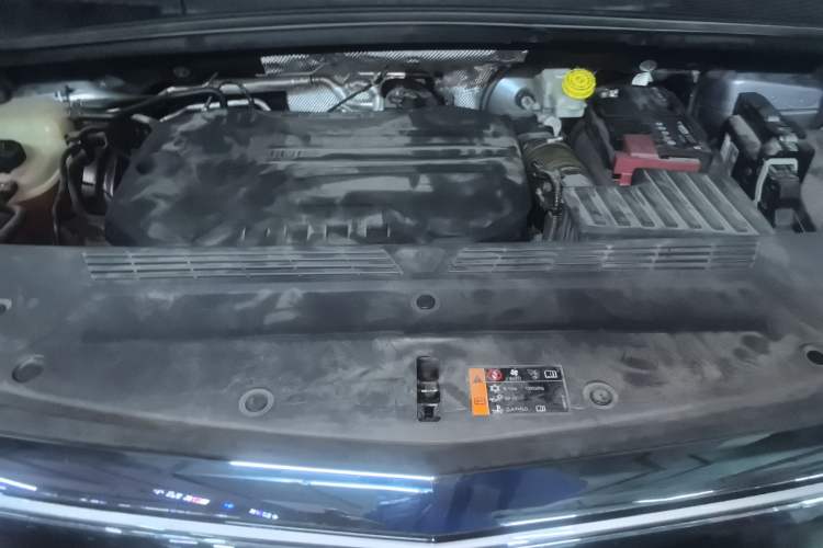 Used Roewe iMAX8 2021 400TGI Supreme Series Prestige Edition Engine Bay