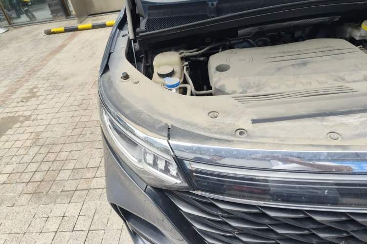 Used Roewe iMAX8 2021 400TGI Supreme Series Prestige Edition Engine Bay Right