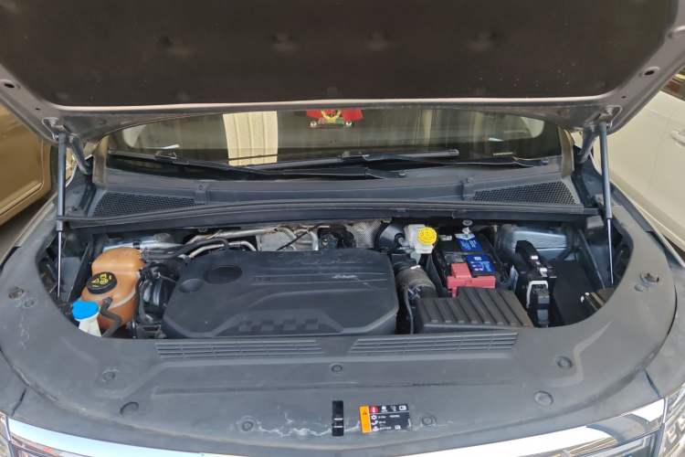 Used Roewe iMAX8 2021 400TGI Flagship Edition Engine Bay