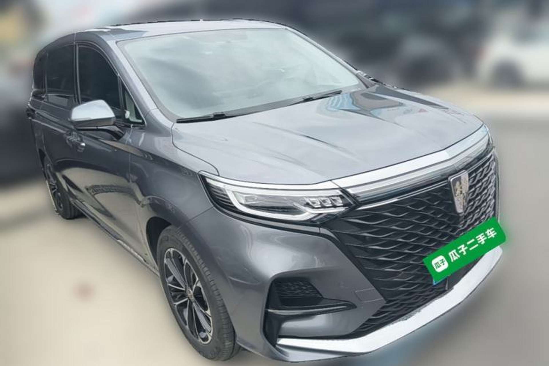 Used Roewe iMAX8 2021 400TGI Supreme Series Lu Zun Edition Front Right 45 Deg