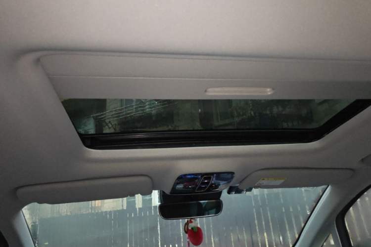 Used Roewe iMAX8 2021 400TGI Supreme Series Ultimate Edition Headliner