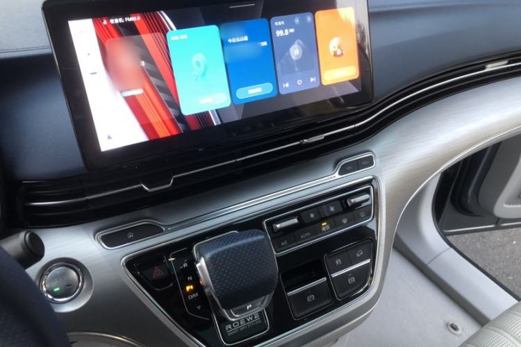 Used Roewe iMAX8 2021 400TGI Supreme Series Ultimate Edition Interior 4