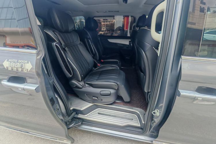 Used Roewe iMAX8 2021 400TGI Flagship Edition Interior 6