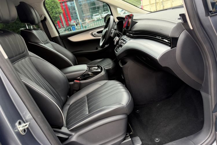 Used Roewe iMAX8 2021 Model 400TGI Exclusive Version for Key Accounts Interior 7