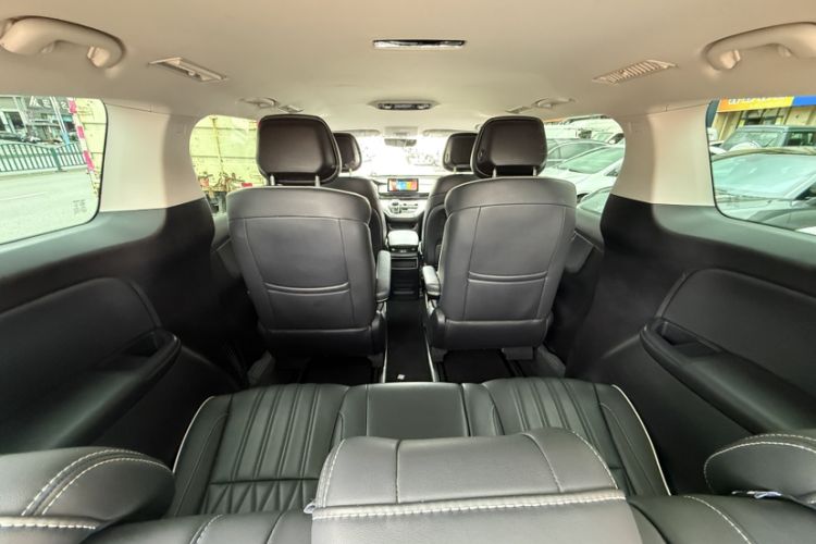 Used Roewe iMAX8 2021 Model 400TGI Exclusive Version for Key Accounts Interior 9