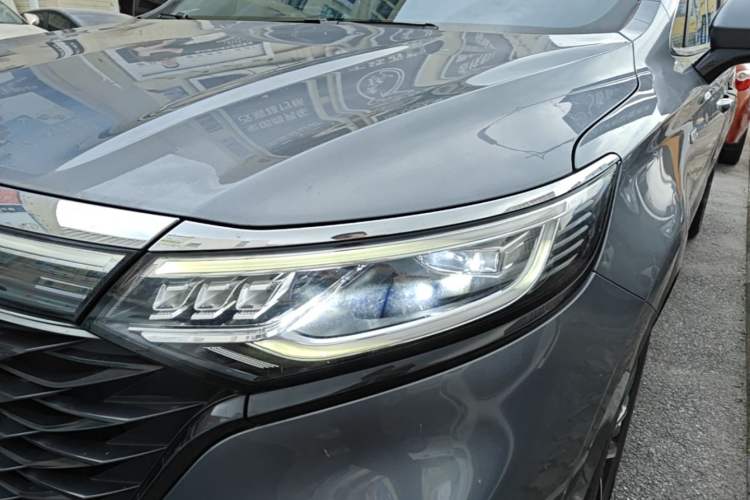Used Roewe iMAX8 2021 400TGI Supreme Series Prestige Edition Left Front Headlight