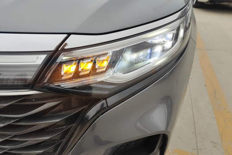 Used Roewe iMAX8 2021 400TGI Supreme Series Ultimate Edition Left Front Headlight