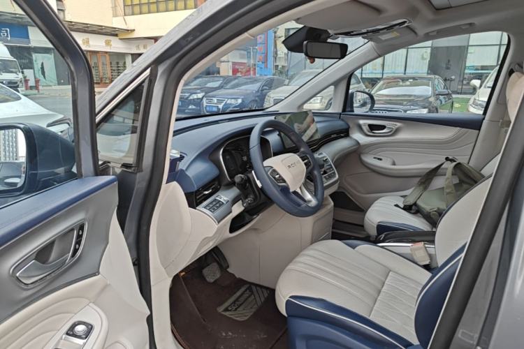 Used Roewe iMAX8 2021 400TGI Supreme Series Prestige Edition Left Front Seat
