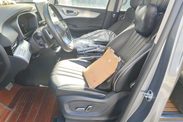 Used Roewe iMAX8 2021 400TGI Supreme Series Prestige Edition Left Front Seat