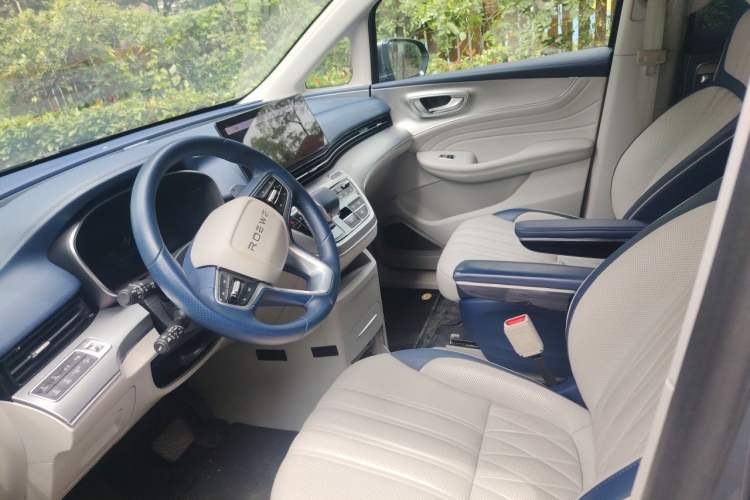 Used Roewe iMAX8 2021 400TGI Supreme Series Ultimate Edition Left Front Seat