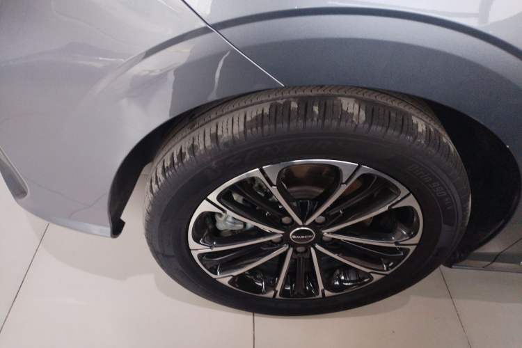Used Roewe iMAX8 2021 400TGI Supreme Series Prestige Edition Left Front Wheel Hub