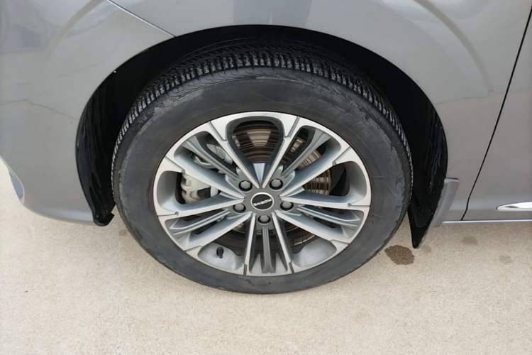 Used Roewe iMAX8 2021 400TGI Flagship Edition Left Front Wheel Hub