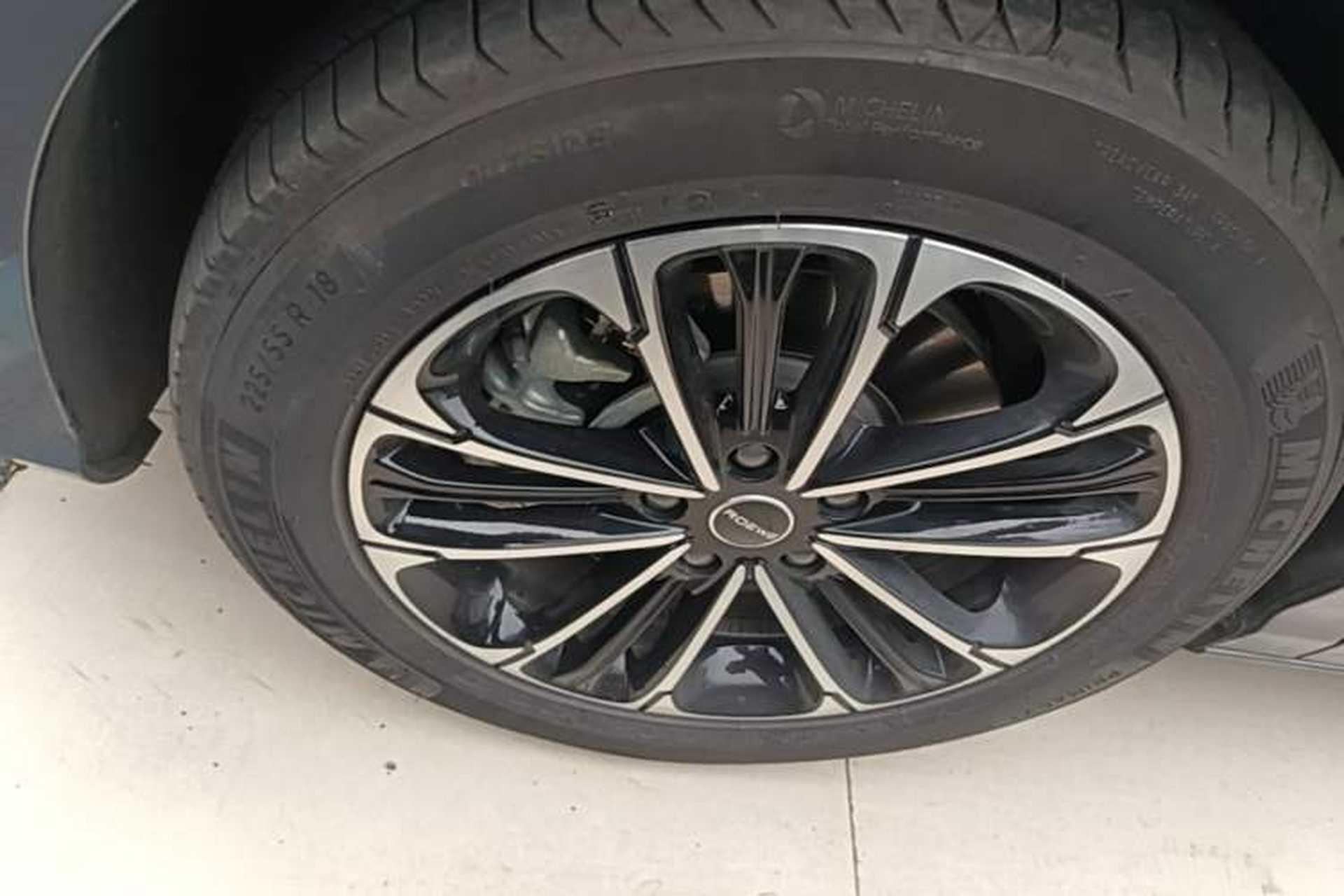 Used Roewe iMAX8 2021 400TGI Supreme Series Lu Zun Edition Left Front Wheel Hub