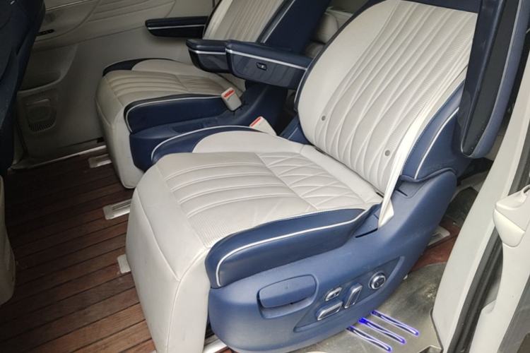 Used Roewe iMAX8 2021 400TGI Supreme Series Prestige Edition Left Rear Seat