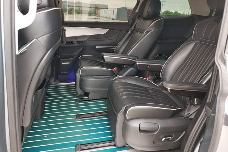 Used Roewe iMAX8 2021 400TGI Flagship Edition Left Rear Seat