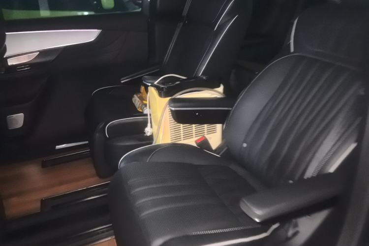 Used Roewe iMAX8 2021 400TGI Supreme Series Prestige Edition Left Rear Seat