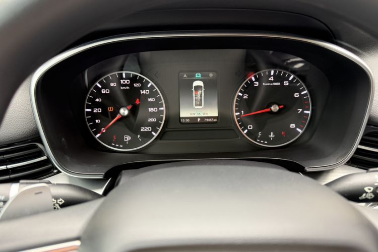 Used Roewe iMAX8 2021 Model 400TGI Exclusive Version for Key Accounts Odometer Close Up
