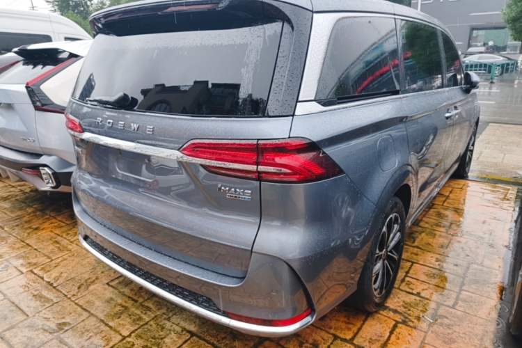 Used Roewe iMAX8 2021 Model 400TGI Exclusive Version for Key Accounts Rear Right 45 Deg