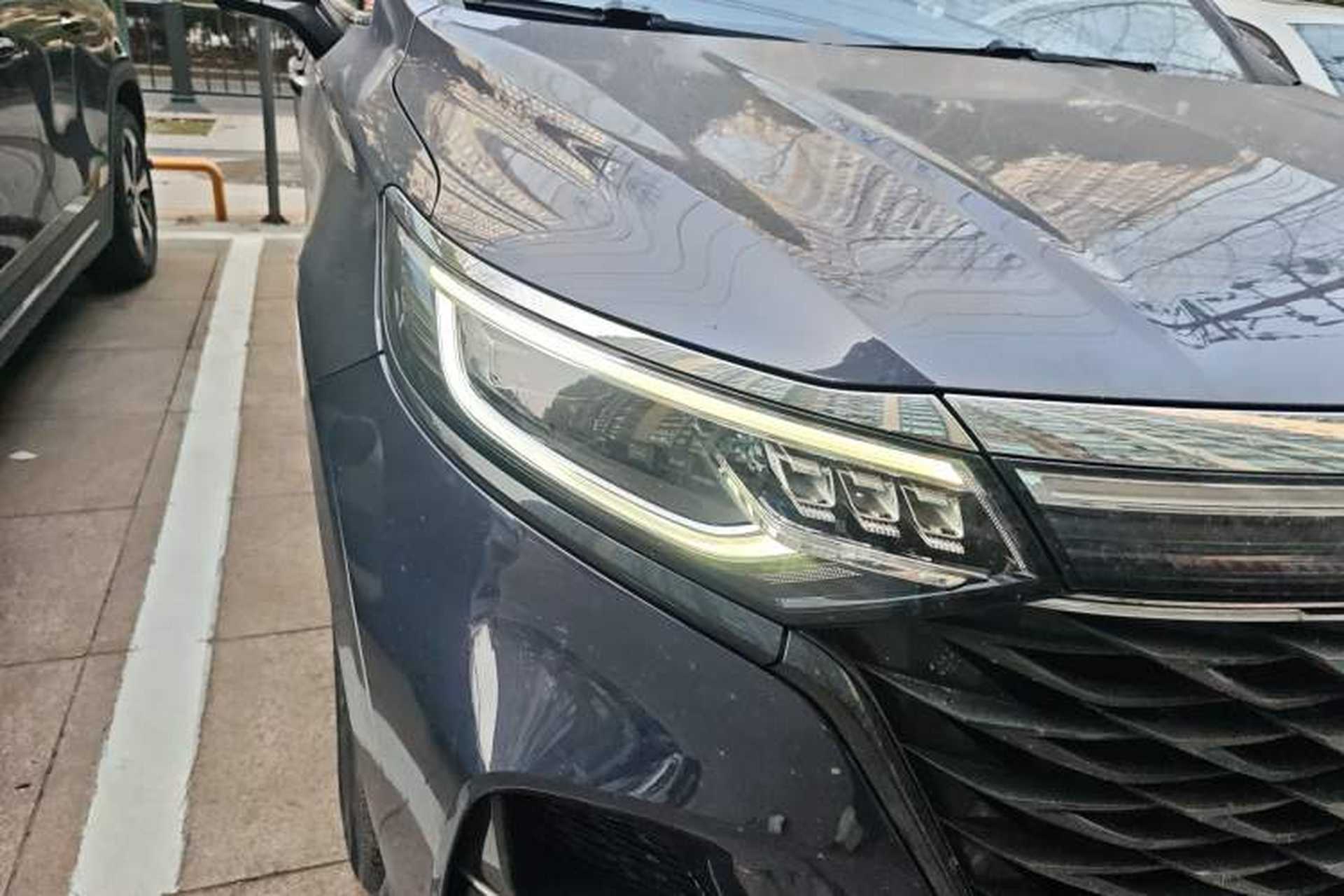 Used Roewe iMAX8 2021 400TGI Supreme Series Lu Zun Edition Right Front Headlight