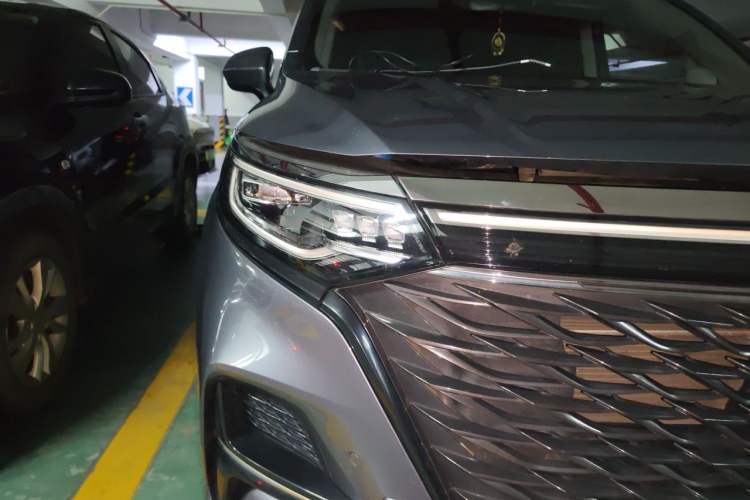 Used Roewe iMAX8 2021 400TGI Flagship Edition Right Front Headlight