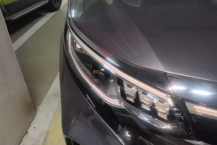 Used Roewe iMAX8 2021 400TGI Supreme Series Prestige Edition Right Front Headlight