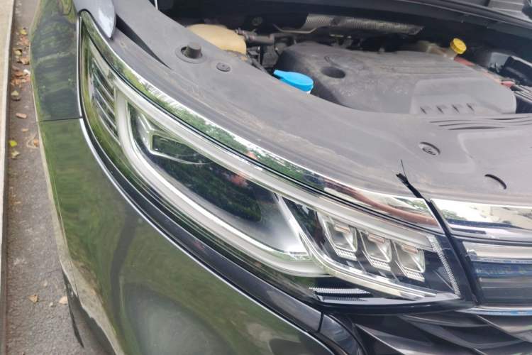 Used Roewe iMAX8 2021 400TGI Supreme Series Ultimate Edition Right Front Headlight