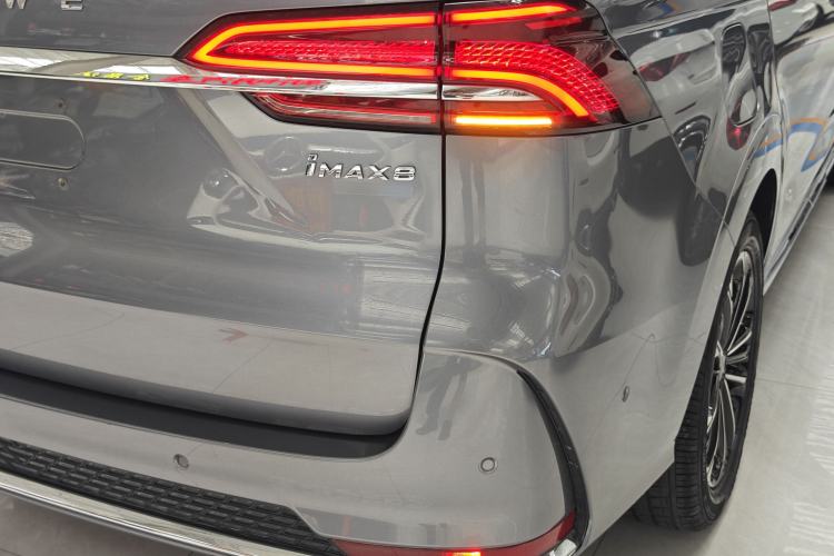 Used Roewe iMAX8 2021 400TGI Supreme Series Ultimate Edition Right Rear Taillight