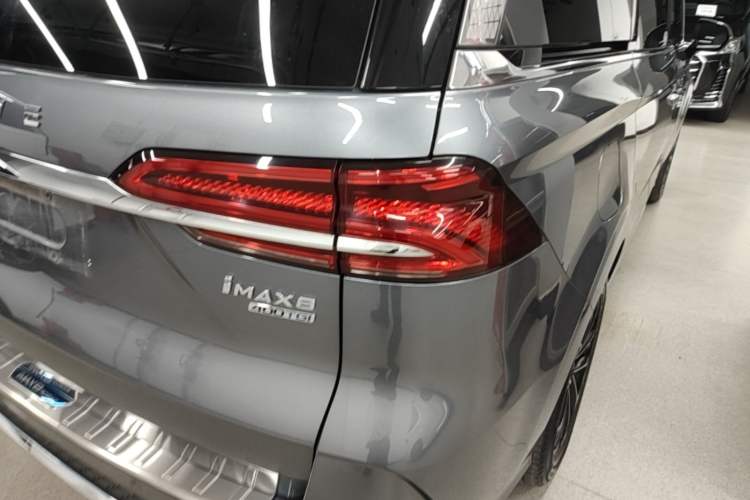 Used Roewe iMAX8 2021 400TGI Supreme Series Prestige Edition Right Rear Taillight