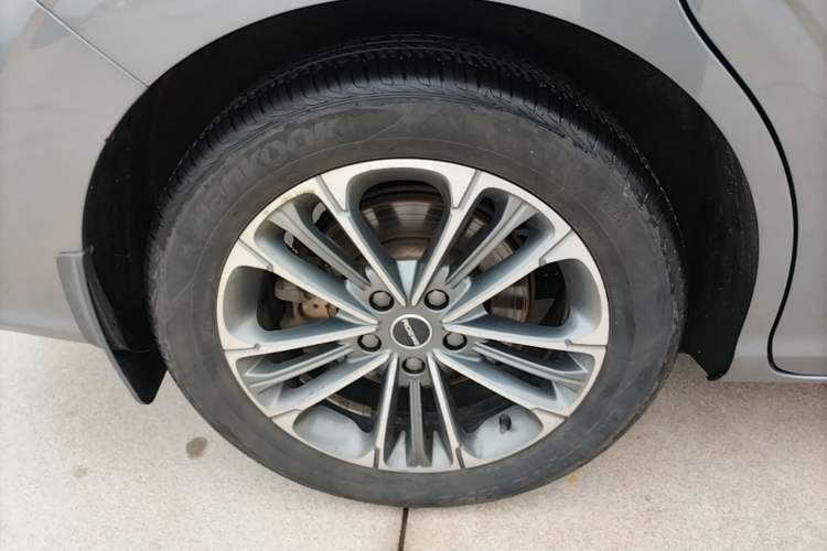 Used Roewe iMAX8 2021 400TGI Flagship Edition Right Rear Wheel Hub