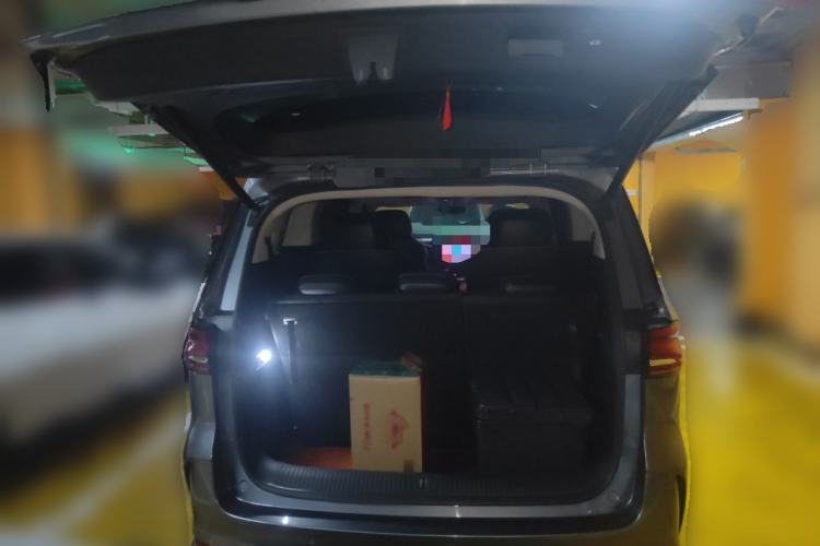 Used Roewe iMAX8 2021 400TGI Supreme Series Lu Zun Edition Trunk