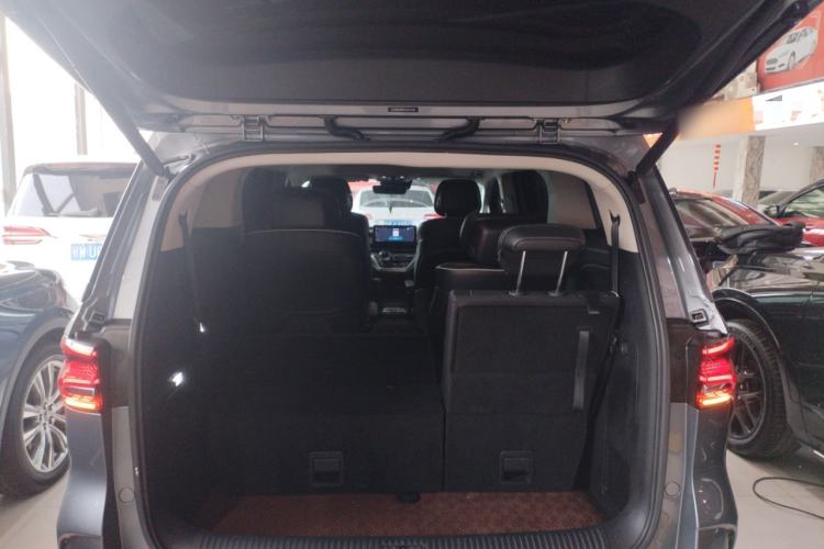 Used Roewe iMAX8 2021 400TGI Supreme Series Prestige Edition Trunk