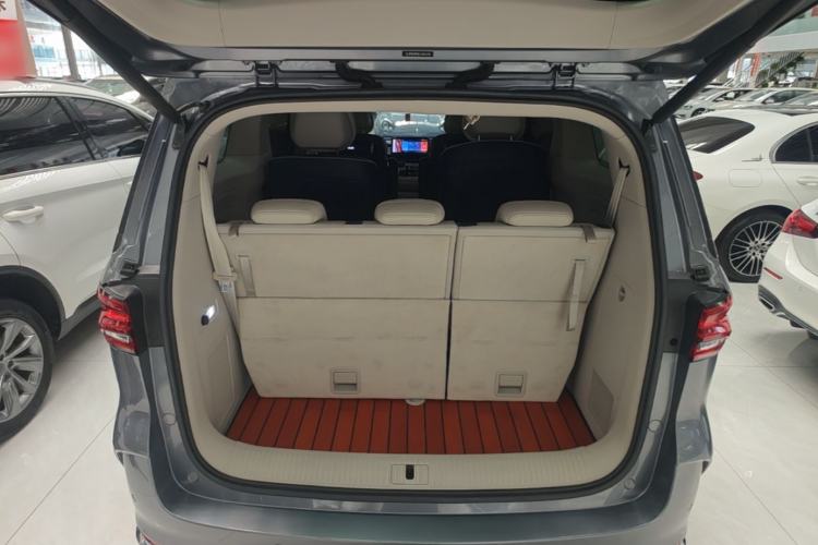 Used Roewe iMAX8 2021 400TGI Supreme Series Ultimate Edition Trunk
