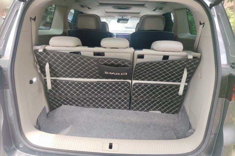 Used Roewe iMAX8 2021 400TGI Supreme Series Ultimate Edition Trunk