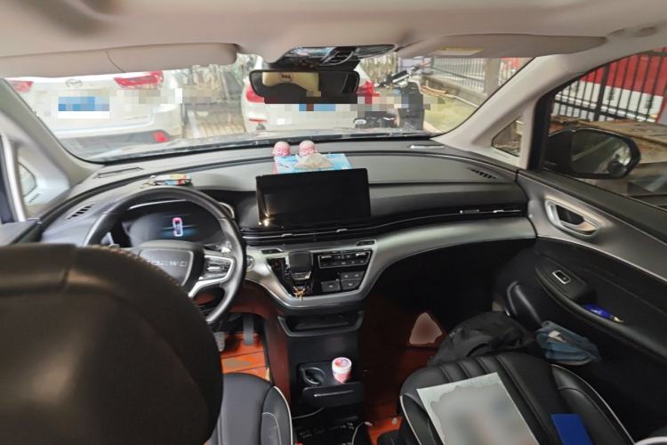Used Roewe iMAX8 2021 400TGI Supreme Series Prestige Edition Center Console